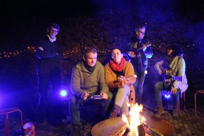 Limburgse zanggroep Averegs scoort met kerstliedje: ‘Een hart onder de riem’