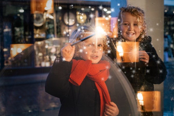 Kinderen beleven magie met de toverstok in Roermond