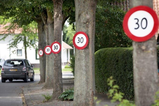 Snelheid op wegen in Beekdaelen moet omlaag, maar dat kost veel geld en kan dus even duren