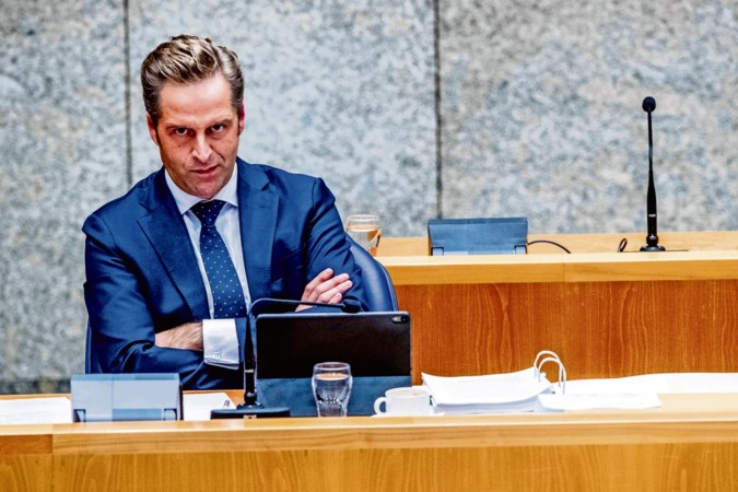 Ook na kritisch spoeddebat blijft het ongeloof over de Nederlandse vaccinatiestrategie bestaan