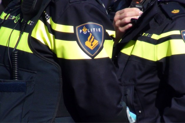 Feestvierders spelen ‘verstoppertje’ met de politie in woning Maastricht