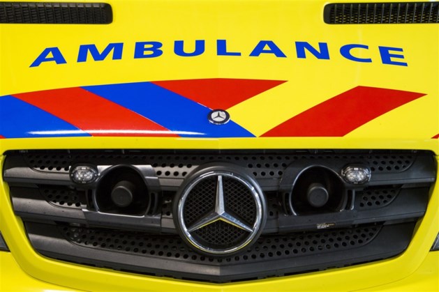 38-jarige vrachtwagenchauffeur uit Heerlen raakt ernstig gewond bij ongeluk in Tudderen