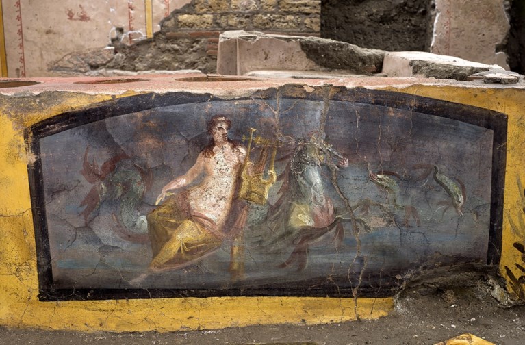 Afhaalrestaurant met bijna 2000 jaar oude etensresten blootgelegd in Pompeï