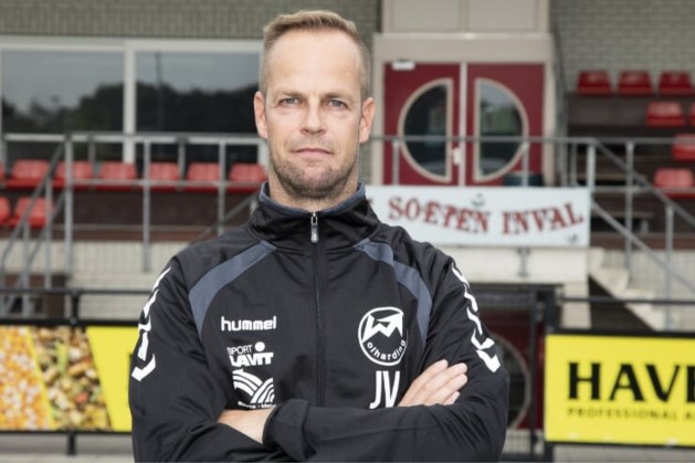 Venraynaar Johan Vullings blijft coach Volharding