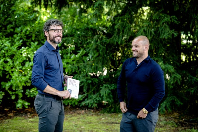 Weinig kans op trainersduo Van Bommel/Sneijder bij FC Utrecht