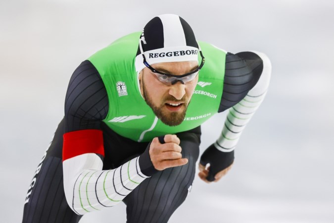 Kjeld Nuis verlaat Thialf weer in tranen