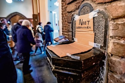 De kerk hield corona tijdens Kerstmis niet helemaal buiten d... - De  Limburger Mobile