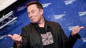 Tesla-baas Elon Musk haalt Jeff Bezos in als rijkste persoon