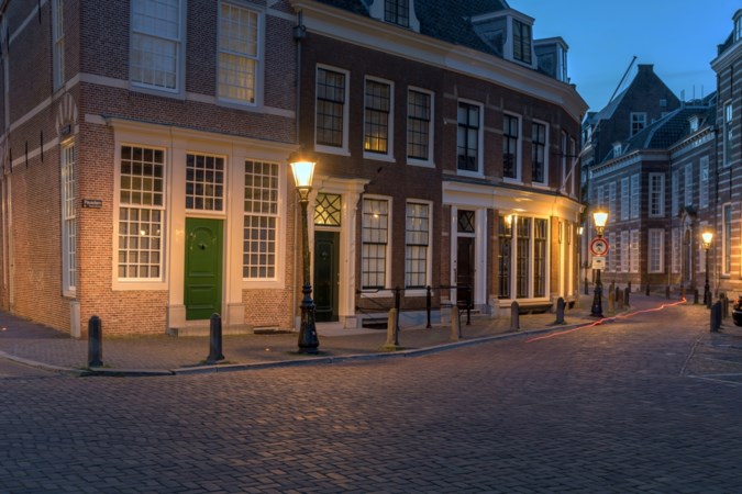 Voorstel: eigen huis net zo belasten als sparen en aandelen