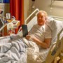 André van Duin geopereerd aan darmkanker: ‘Martin hield de boel in de gaten’