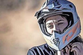 Sluier af, helm op: Saoedische vrouwen willen deelnemen aan Dakar Rally