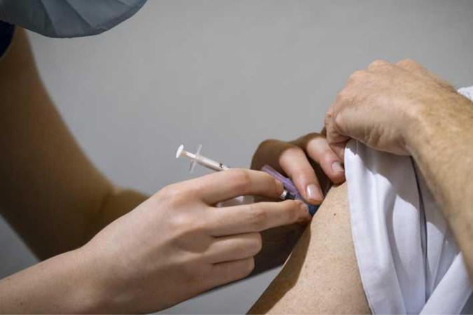 ‘De eerste 12.500 vaccinaties zijn gezet, nu gaan we door’