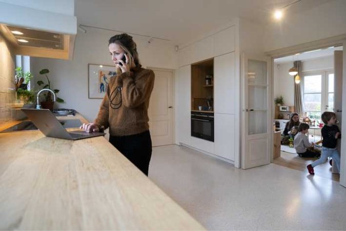 Baas betaalt oppas aan huis voor thuiswerker