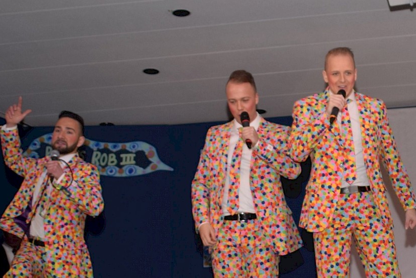 Thuiscarnaval kan beginnen: CV de Kleindererre uit 'Segieter... - De Limburger
