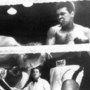 Rudi Lubbers, de man die overeind bleef tegen Muhammad Ali, is nu bondsridder: ‘Hij was pure reclame voor onze bokssport’