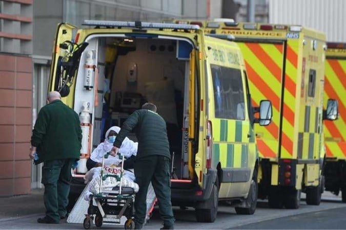 ‘Drama in Londen, nu ook jongeren door virus getroffen’