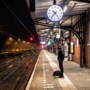 Foto van de week: ook op het NS-station in Weert is de avondklok ingegaan
