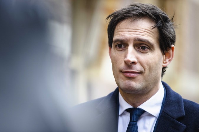 Commentaar: Het coronabeleid mag geen speelbal worden van politici met scoringsdrift in campagnetijd