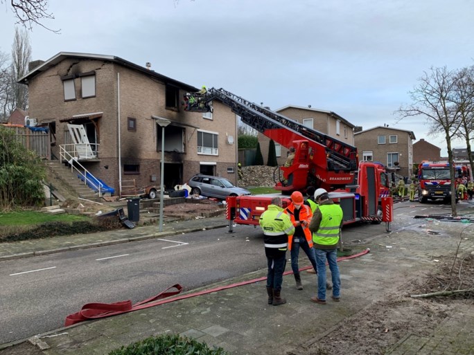 Video: Explosie bij brand in woning Hoensbroek