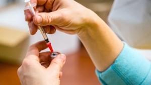 Commentaar: Het kabinet mag ondernemers niet het vaccincatiebewijs in de maag splitsen