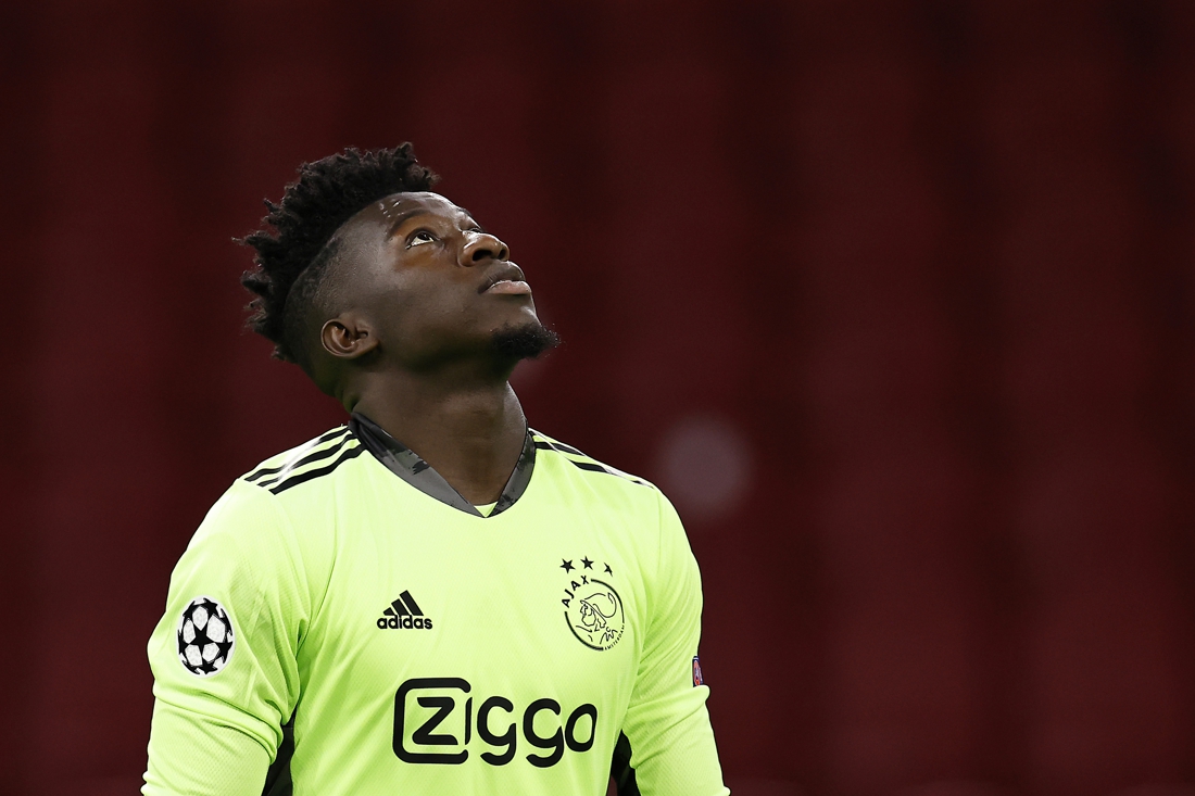 Ajax-doelman Onana voor jaar geschorst vanwege dopingovertre... - De