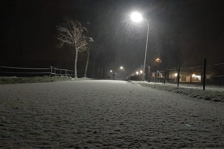 Video: Veel sneeuw in Noord-Limburg