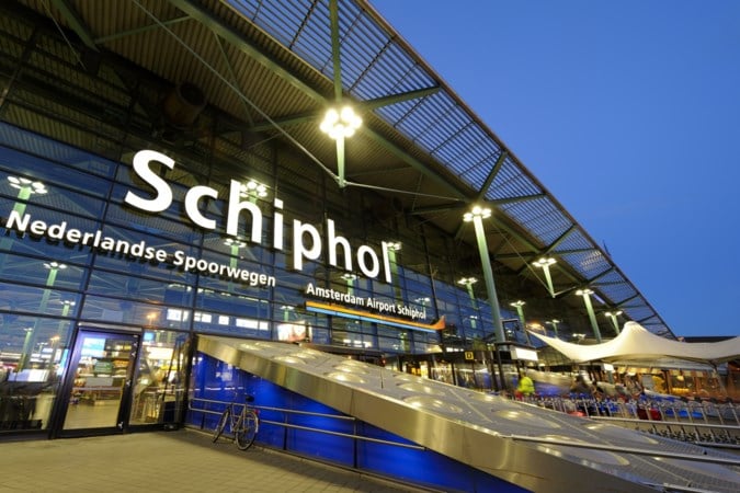 Schiphol sluit coronajaar af met dieprode cijfers