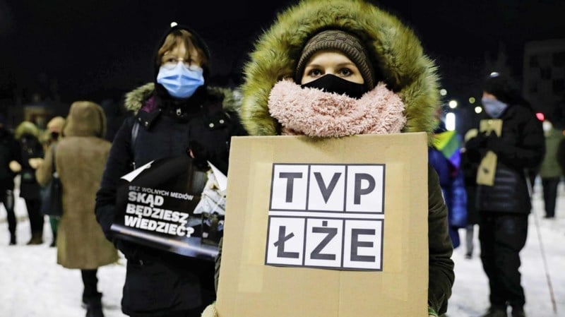 Poolse regering zit vrije pers dwars: ‘Straks alleen nog staatsmedia over’