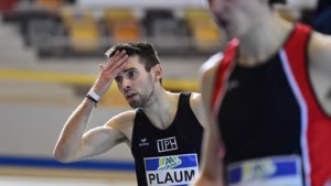 Maarten Plaum verliest plots gehoor in 800 meter-finale NK indoor en stapt duizelig uit 