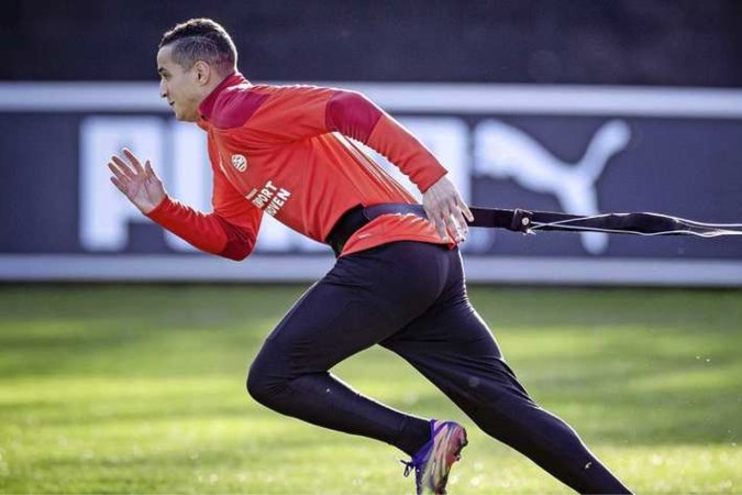 Mohamed Ihattaren in genade aangenomen bij PSV - De Limburger