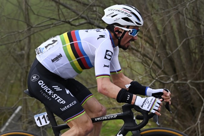 Moet Alaphilippe oppassen voor de ‘vloek’ van de regenboogtrui? ‘Ik erger me enorm aan die term’