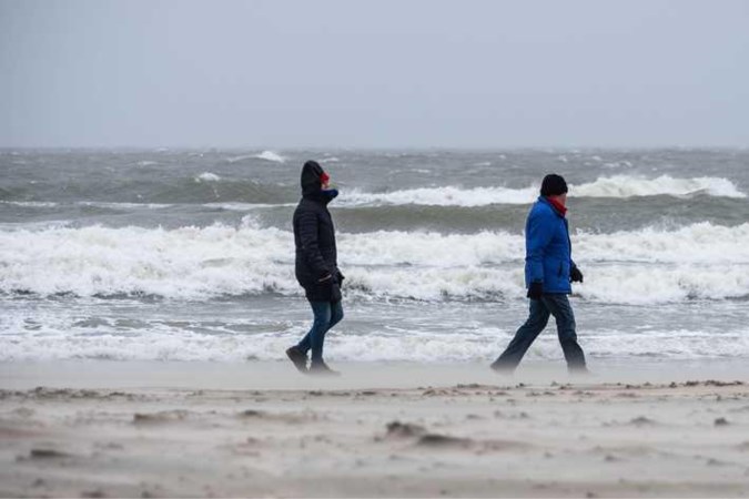 Weekend weer: vooral zaterdag zeer nat en onstuimig