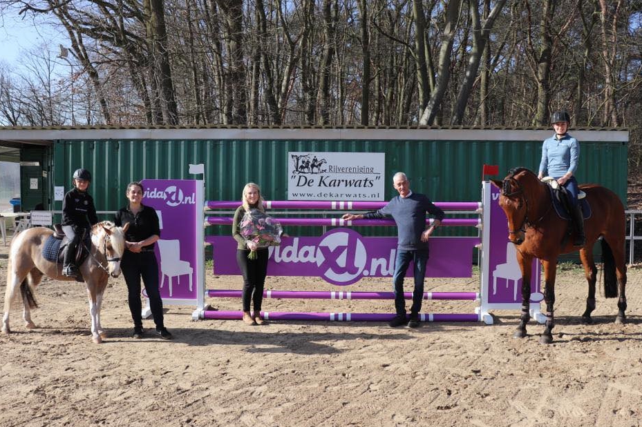 Neue Parcourshindernis für Blerickse Ruiterclub De Karwat&hellip;