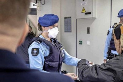 Nederlandse marechaussee houdt in Griekenland 5.000 illegale reizigers tegen: ’Kinderen gedrogeerd om controle te ontduiken’