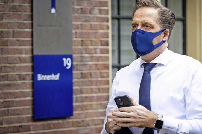 Ministerie: prikpauze AstraZeneca duurt mogelijk langer dan twee weken