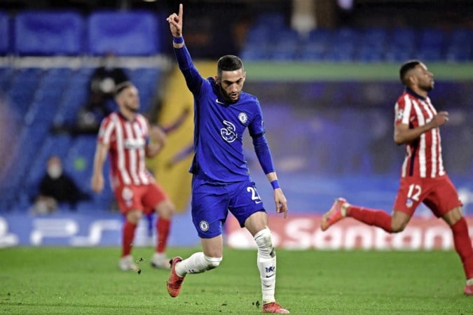 Hakim Ziyech schiet Chelsea naar kwartfinale Champions ...