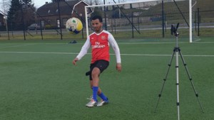 Column: Voetbalheld uit Linne ziet waarschijnlijk nooit meer zijn ouders in Eritrea 