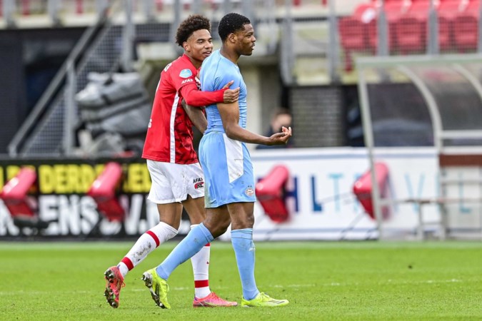 PSV wint wéér niet in topper en moet AZ naast zich dulden op tweede plek