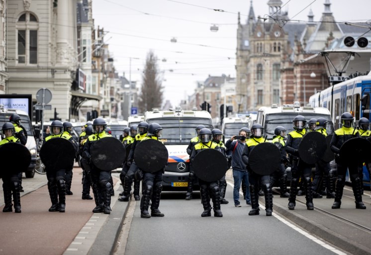 Gemeente Amsterdam komt met noodbevel na demonstratie, Museumplein ontruimd