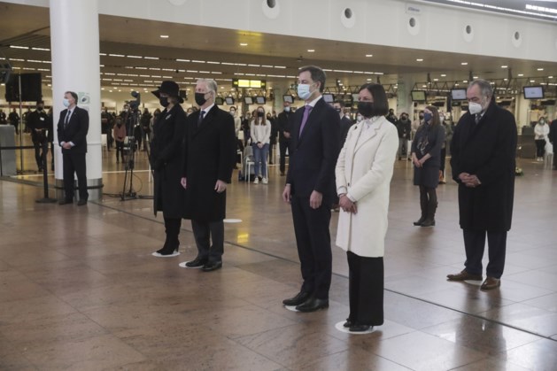 Premier en koning België herdenken aanslagen luchthaven Zaventem van vijf jaar geleden