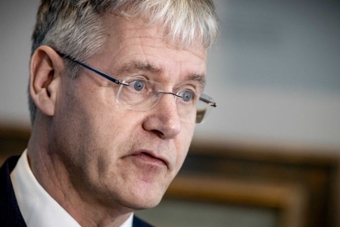 Minister Slob niet vervolgd om uitspraak afkeuren homoseksuele levenswijze