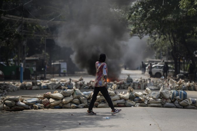 Defensiechefs twaalf landen veroordelen geweld door leger Myanmar op ‘bloedigste dag’ sinds machtsovername