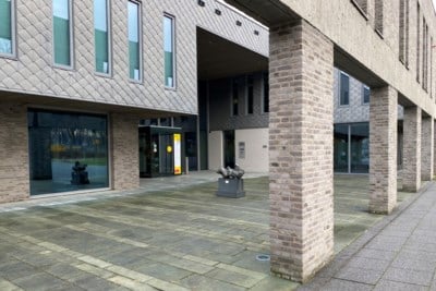Gemeentehuis Van Stein Kleurt Blauw Om ndacht Te Vragen Vo De Limburger Mobile
