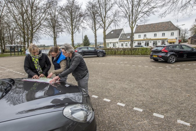 Ondernemers niet blij met herinrichting parkeerplaats bij klooster Wittem: ‘Funest voor horeca en winkels’