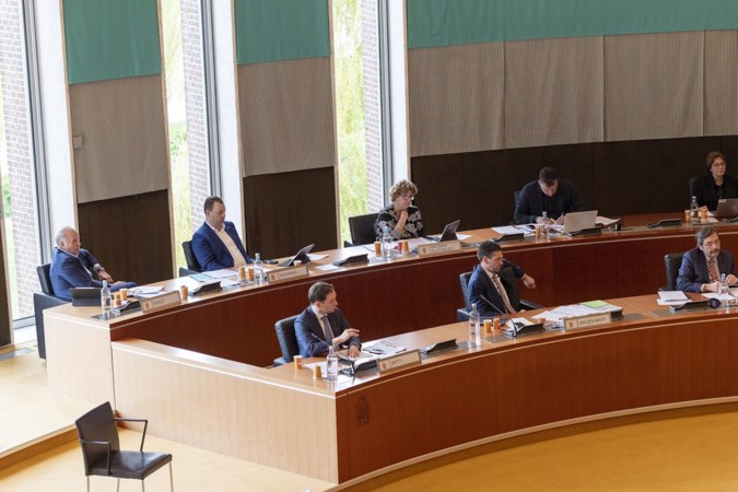 Meerderheid pleit voor handhaven huidige Limburgse gedeputeerden 