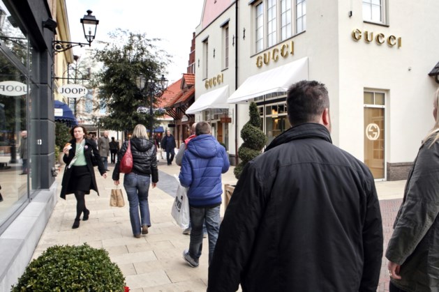 Winkelende Duitsers weggestuurd bij Outlet Roermond