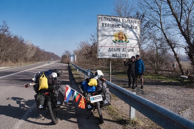Per fiets de wereld rond: hoe je toch door een gesloten grensovergang komt