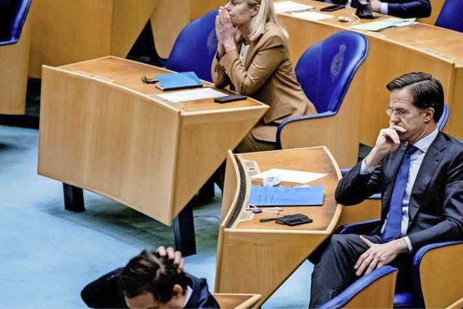 Formatie dreigt uiterst explosief te worden: ‘Het zal mogelijk nog een heftige tijd worden’