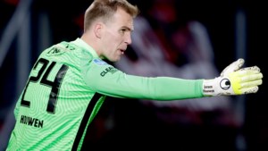 Limburgse Vitesse-doelman Jeroen Houwen blijft na eerste duel sinds 2,5 jaar realistisch: ‘Ik heb geleerd wat tegenslag inhoudt’