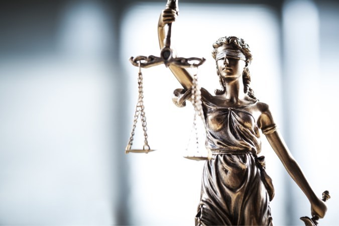 Supersnelrecht voorkomt dat buitenlandse ‘onvindbare’ verdachten hun straf ontlopen 